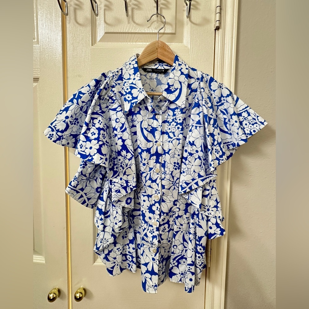 Zara Flutter Sleeve Top - Medium